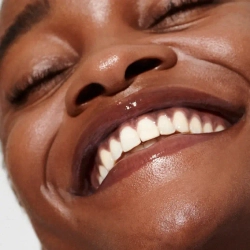 rhode Чехол для iPhone + блеск для губ