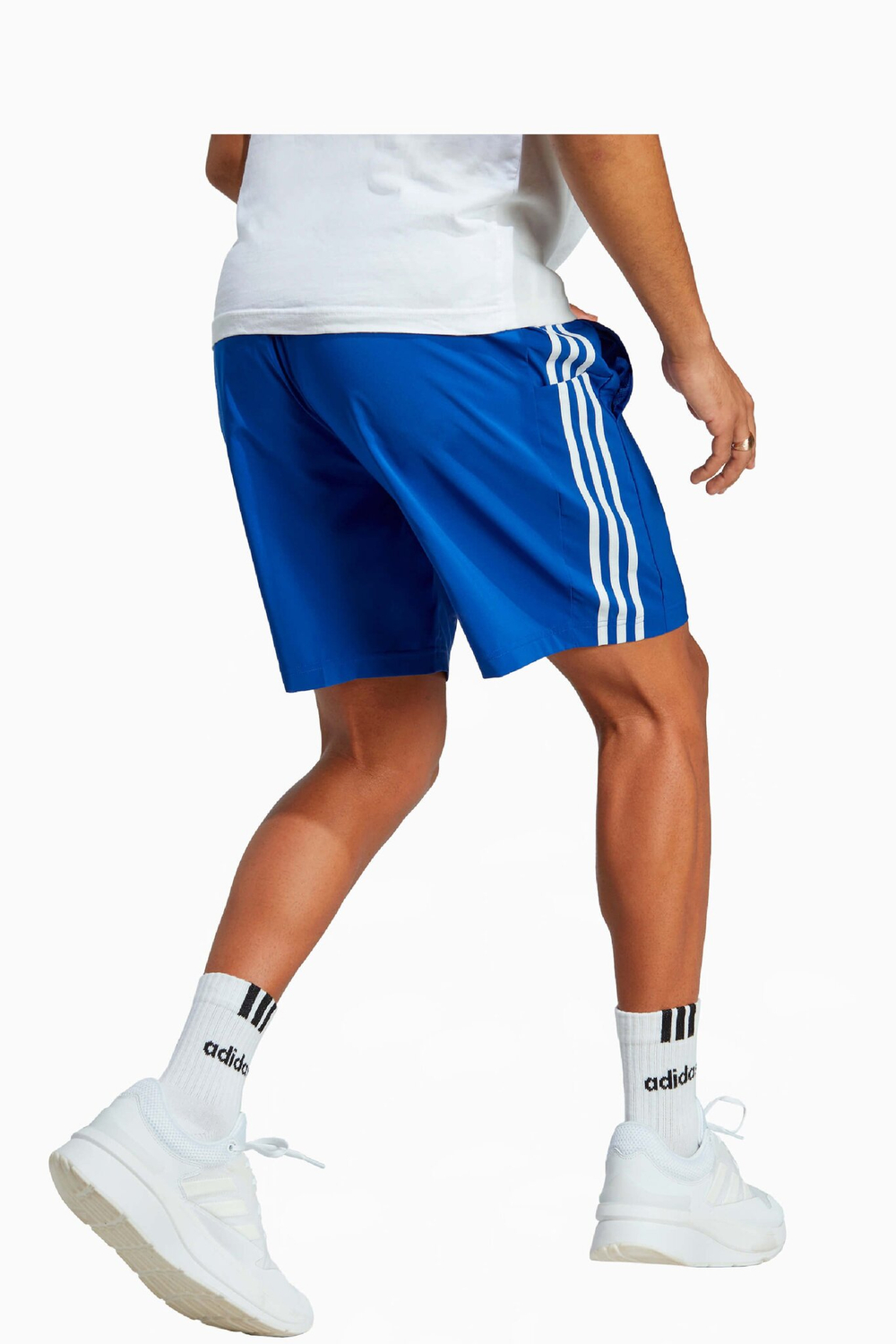 Шорты adidas Essentials Chelsea 3S