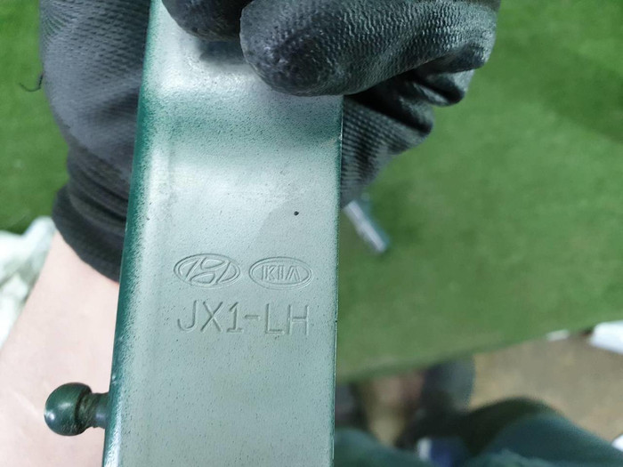 Петля капота Комплект Genesis GV80 (2020-н.в.)