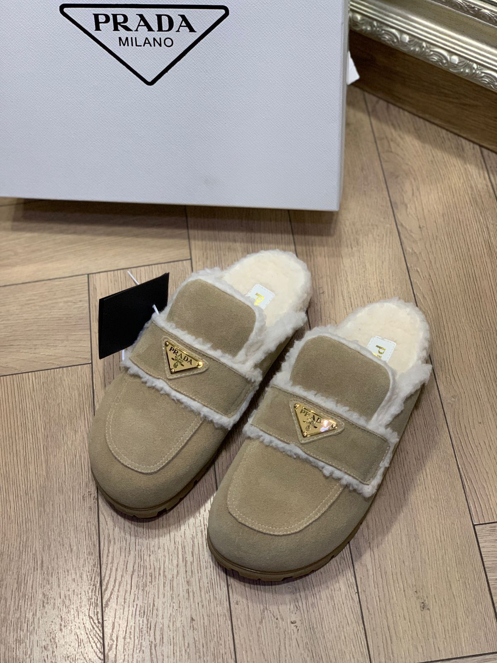 Мюли Prada