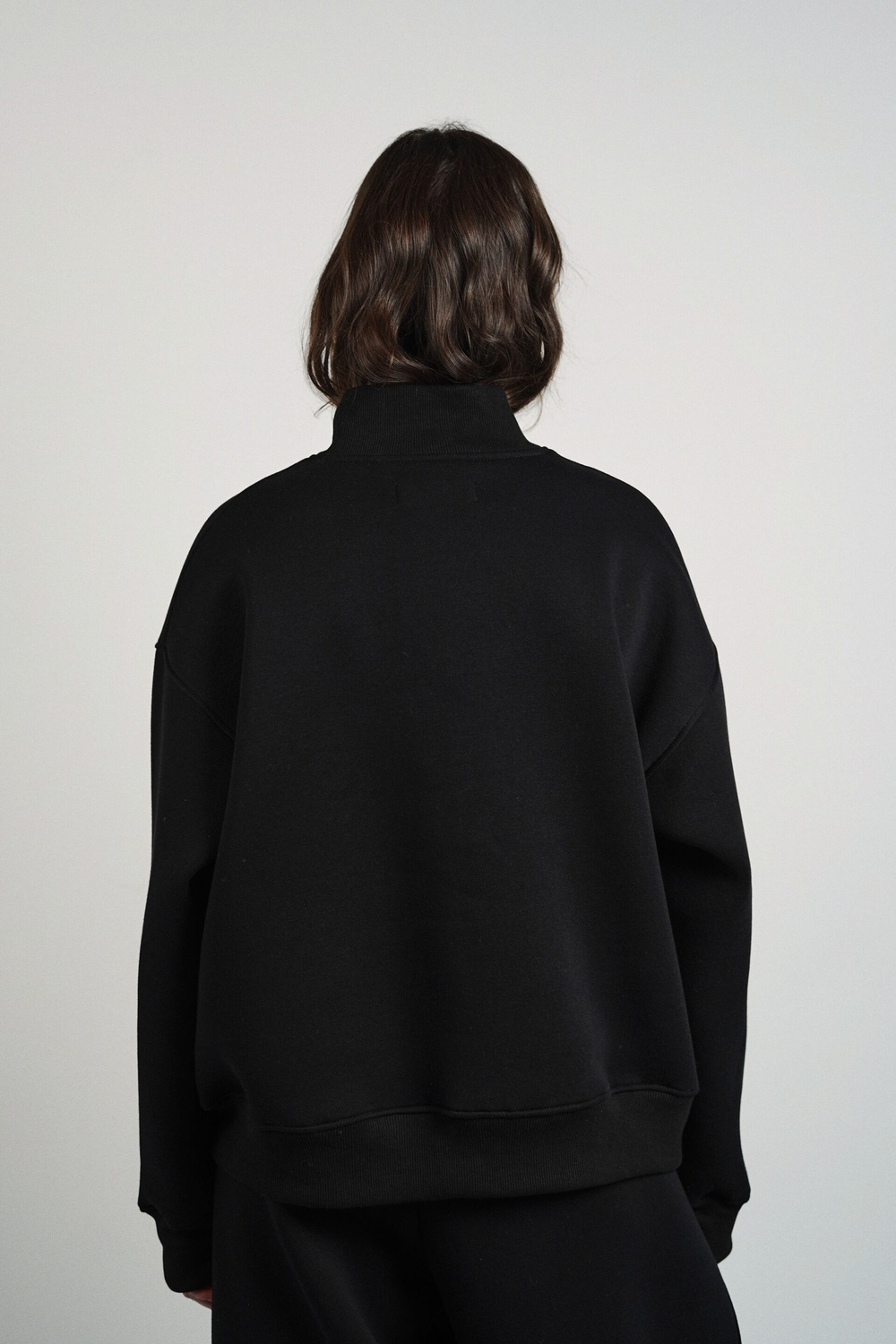 Олимпийка Zoe с начесом, черная