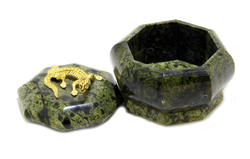 Шкатулка из камня змеевик " Восьмигранная"  6-6-5.5см вес 200гр.