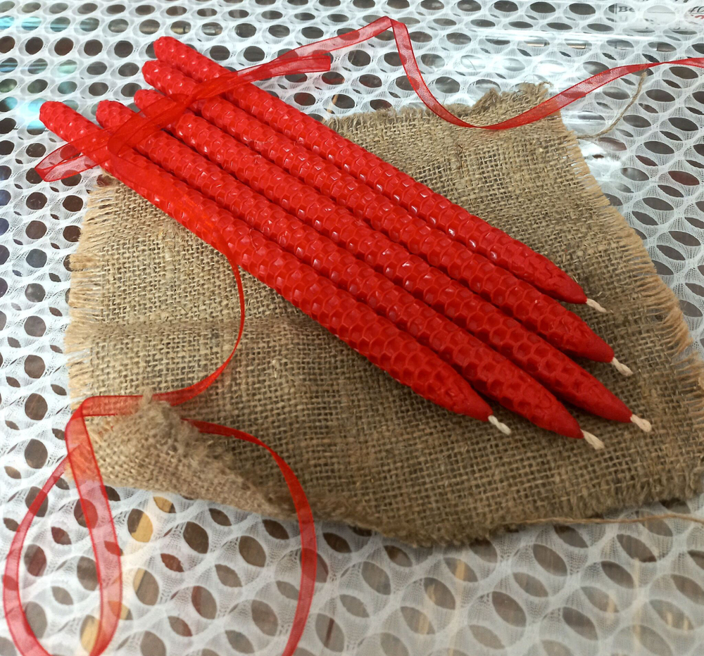 Свечи из натуральной вощины, красные, 10 штук