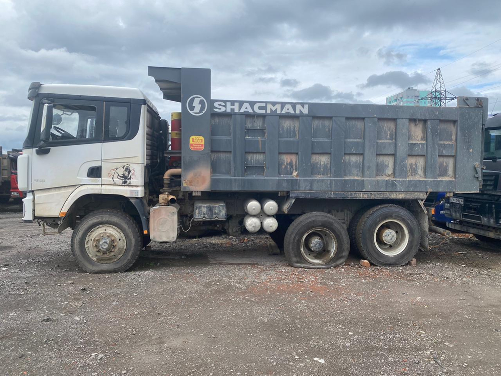 Shacman (Shaanxi) SX* 6x6 Самосвал SX32586W385C (Дизельный, 10,8 л, 441 л.с., МТ)