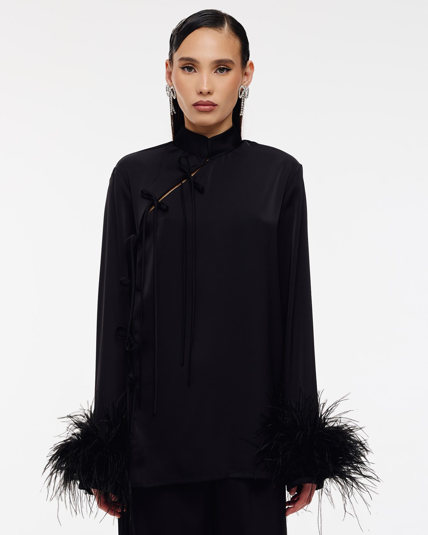 Костюм Lotus (Лотос) с перьями черный