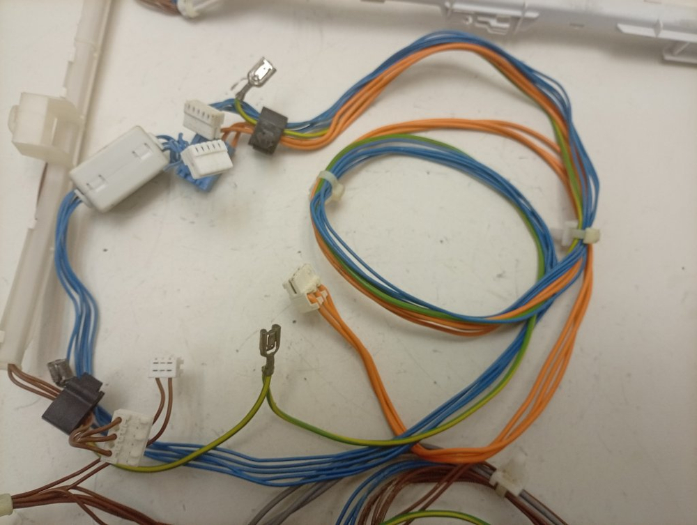 WLL2416EOE/01 кт73 Комплект проводов для стиральной машины Bosch WLL2416EOE/01 б/у