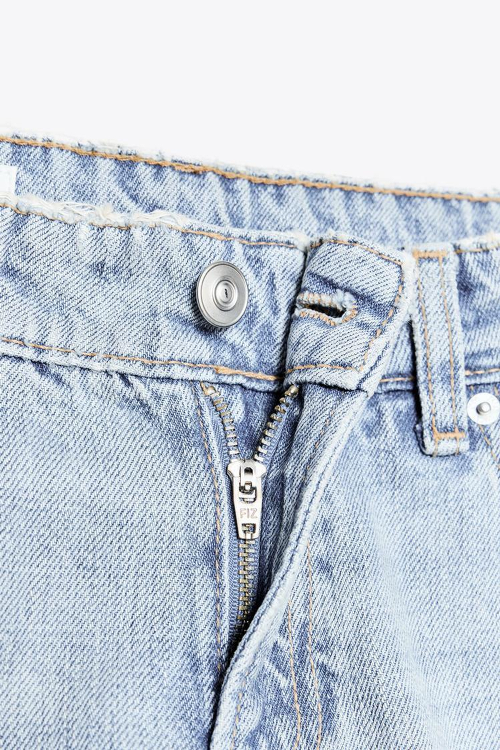 ZARA ДЖИНСЫ TRF STRAIGHT LOW-RISE, СВЕТЛО-ГОЛУБОЙ