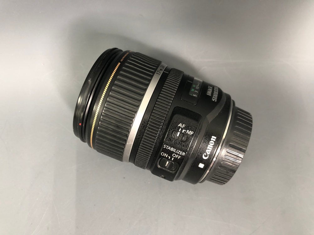 Canon EF-S 17-85mm 4-5.6 IS USM