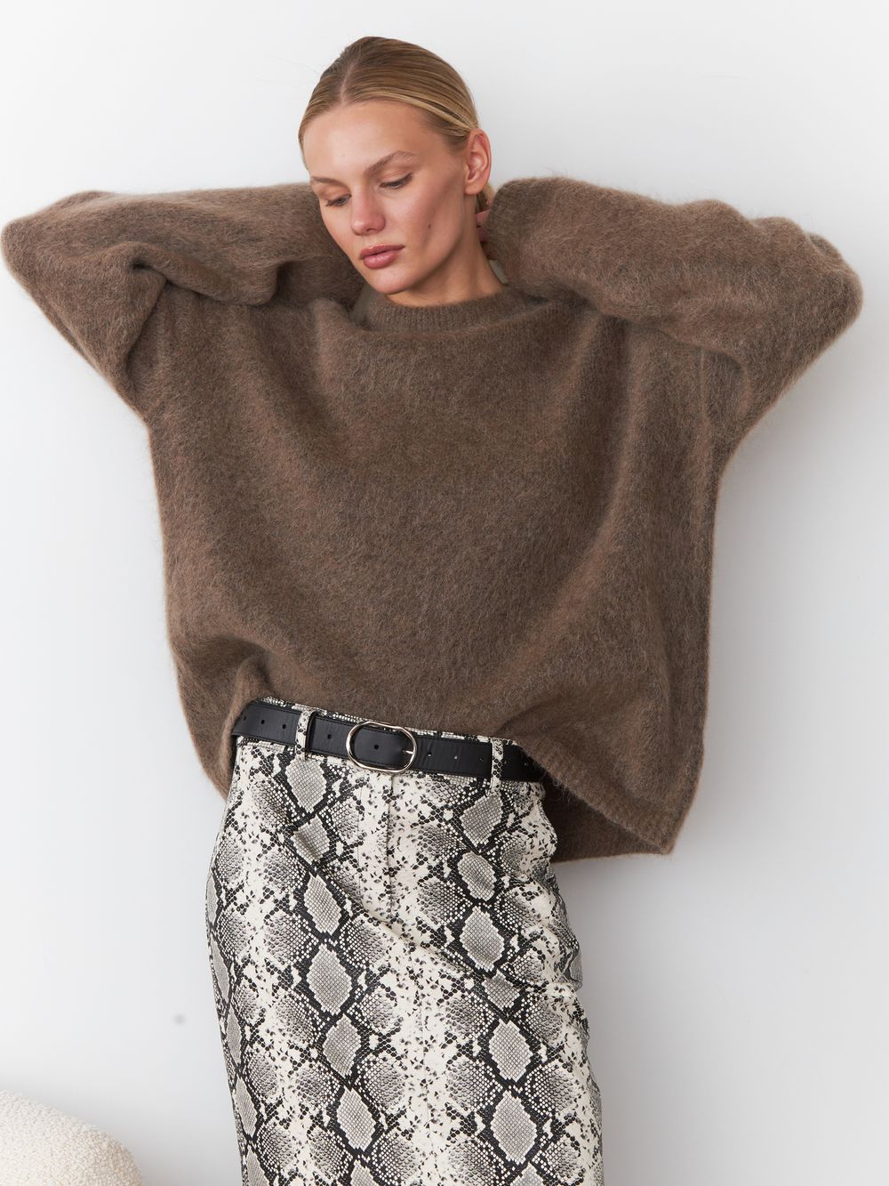 БАЗОВЫЙ РЕМЕНЬ С ОВАЛЬНОЙ ПРЯЖКОЙ BLACK