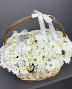 Корзина с ромашками