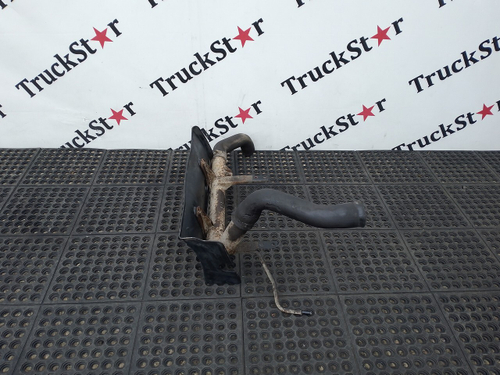 Патрубок системы охлаждения