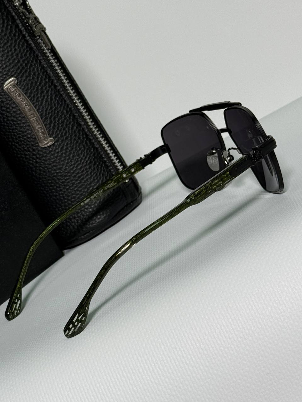 Очки солнцезащитные Chrome Hearts