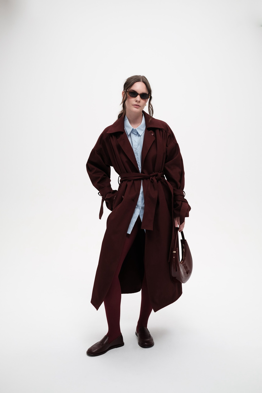 Бордовый тренч