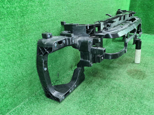 Телевизор Lixiang L9 (2022-н.в.)