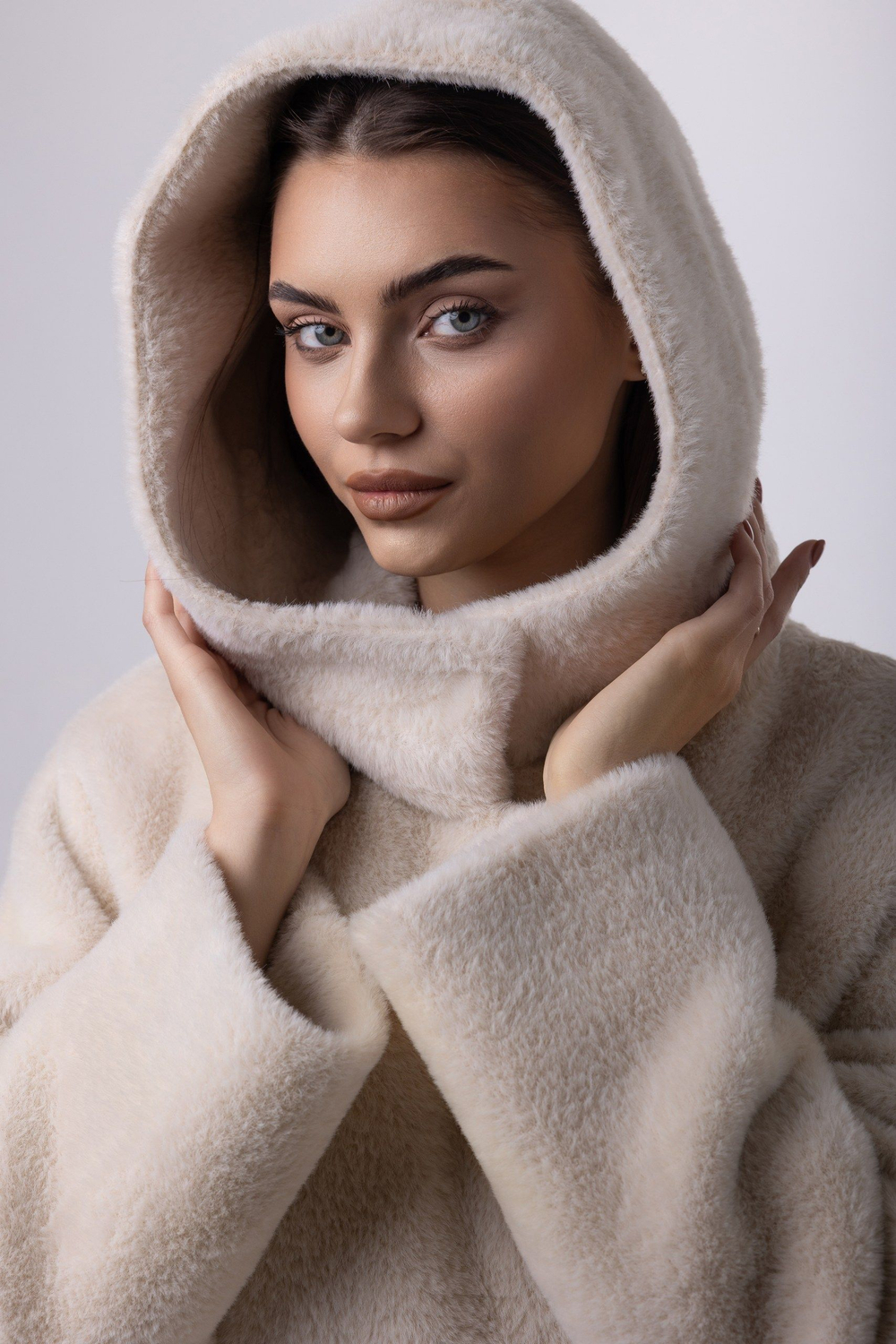 Пальто с капюшоном