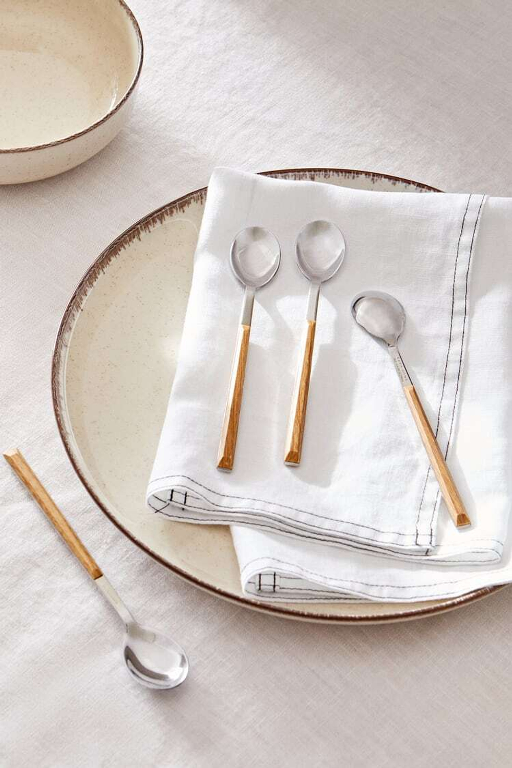 ZARA HOME НАБОР ИЗ 4-Х ДЕРЕВЯННЫХ ЛОЖЕК С РУЧКОЙ, КОРИЧНЕВЫЙ