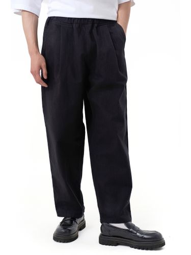 Черные брюки с защипами NORMIE NEW