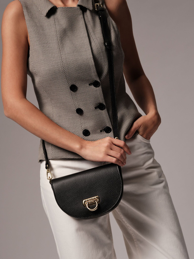 Сумка кожаная на плечо кросс-боди черная