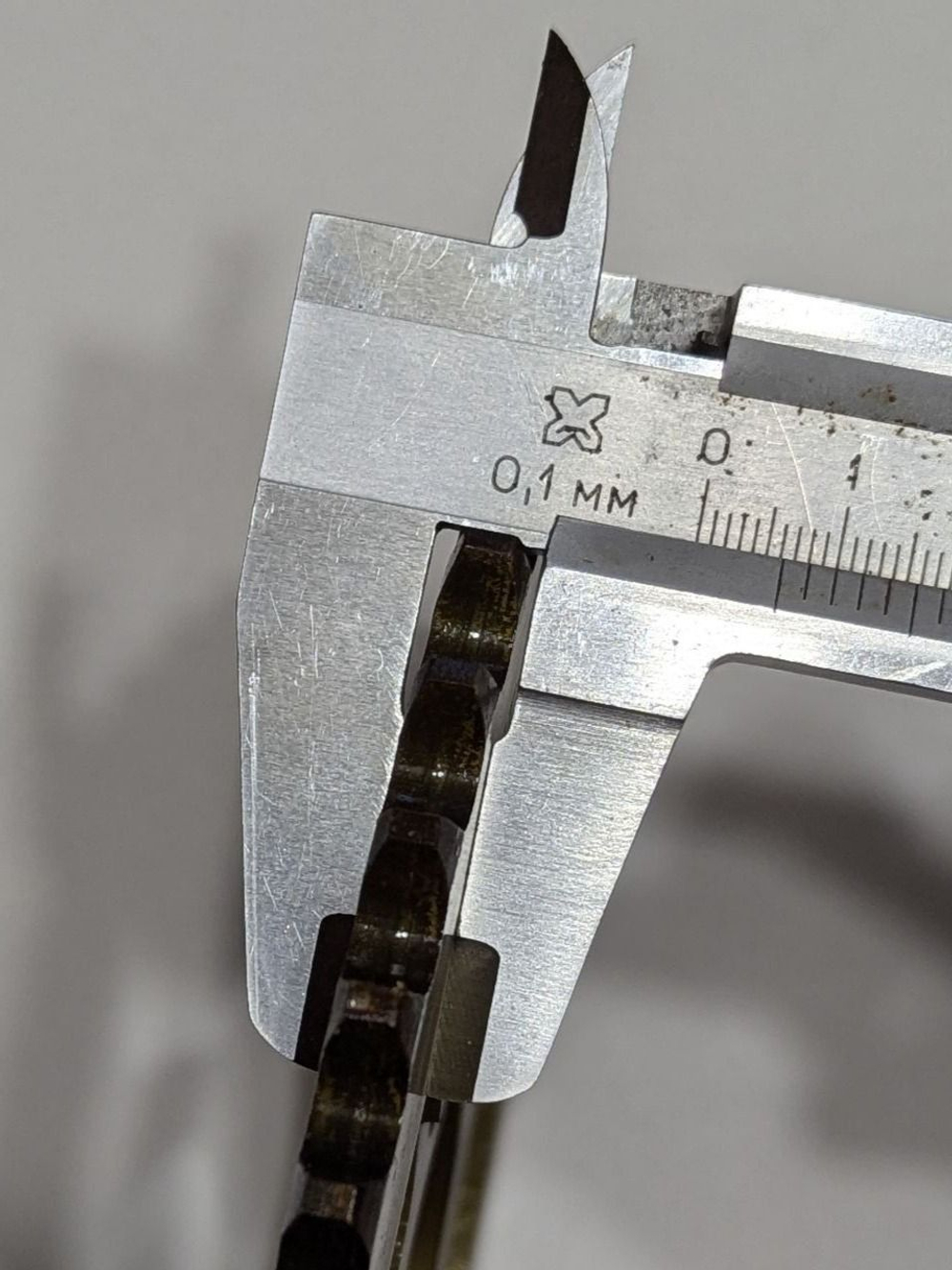 Звезда ведомая задняя 420-46T для мотоцикла, питбайка, мопеда (сталь, закаленные зубья, венец)