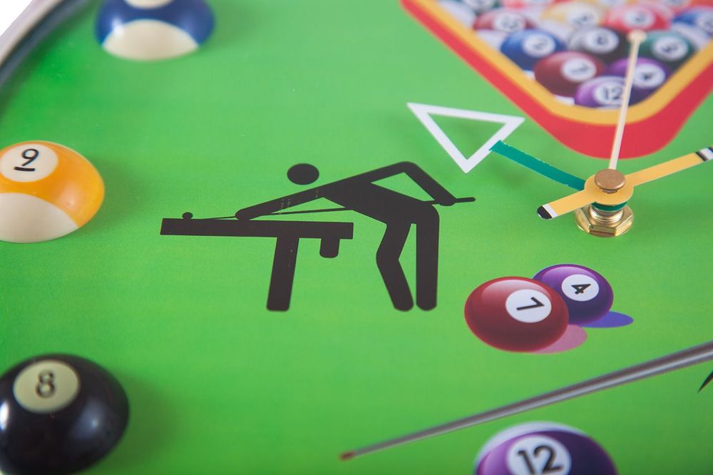 Часы настенные "12 шаров" D32 см (зеленые), пластик