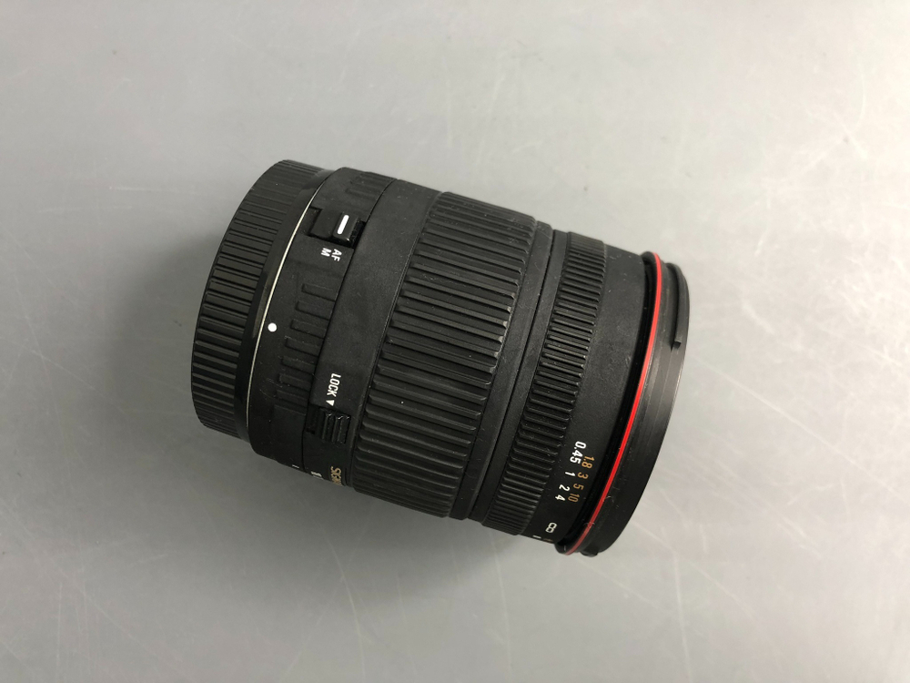 Sigma 18-200mm 3.5-6.3 DC