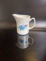 Молочник фарфоровый клеймо Wloclawek porcelana, объём-200 мл, цветы декор, винтаж Польша, времён СССР 1965-1975 гг
