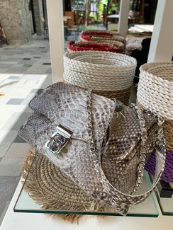 Сумочка - клатч из кожи питона BG-466