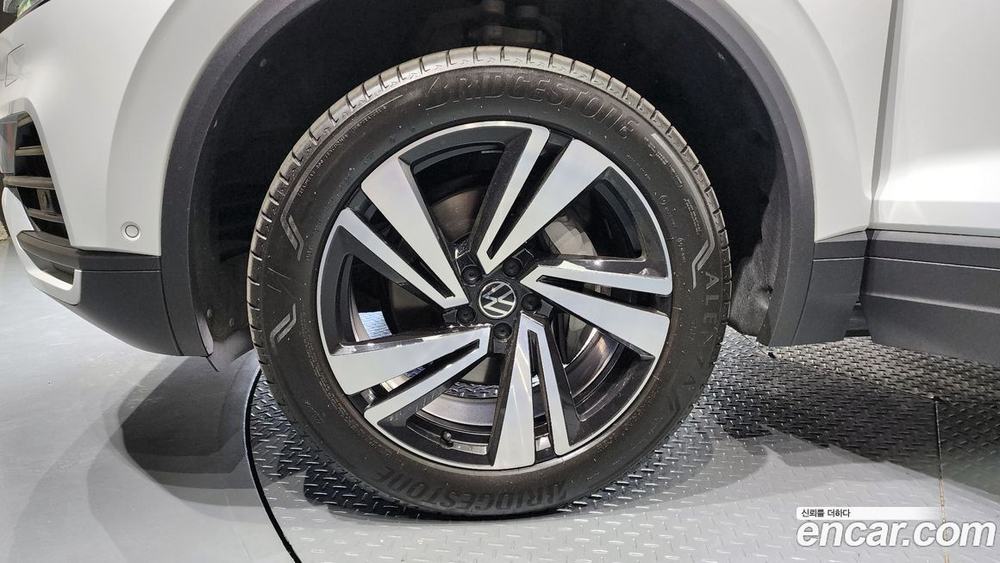 Volkswagen Touareg 3 Generation 3.0 TDI Premium (05.2023)