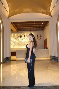 Платье Kendal в пайетках