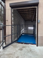 Ножничный стол