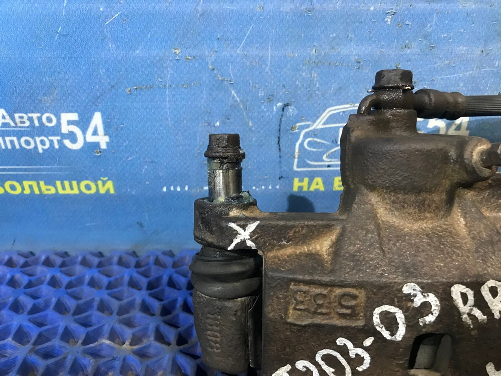 Суппорт тормозной задний правый TOYOTA CORONA EXIV 1996