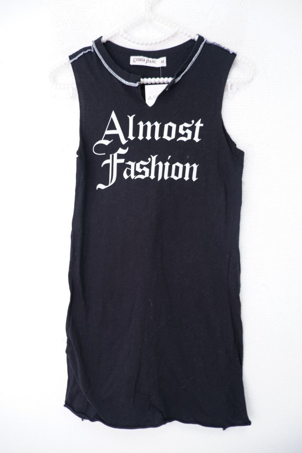 Платье Gloria Jeans без рукавов 42 размер