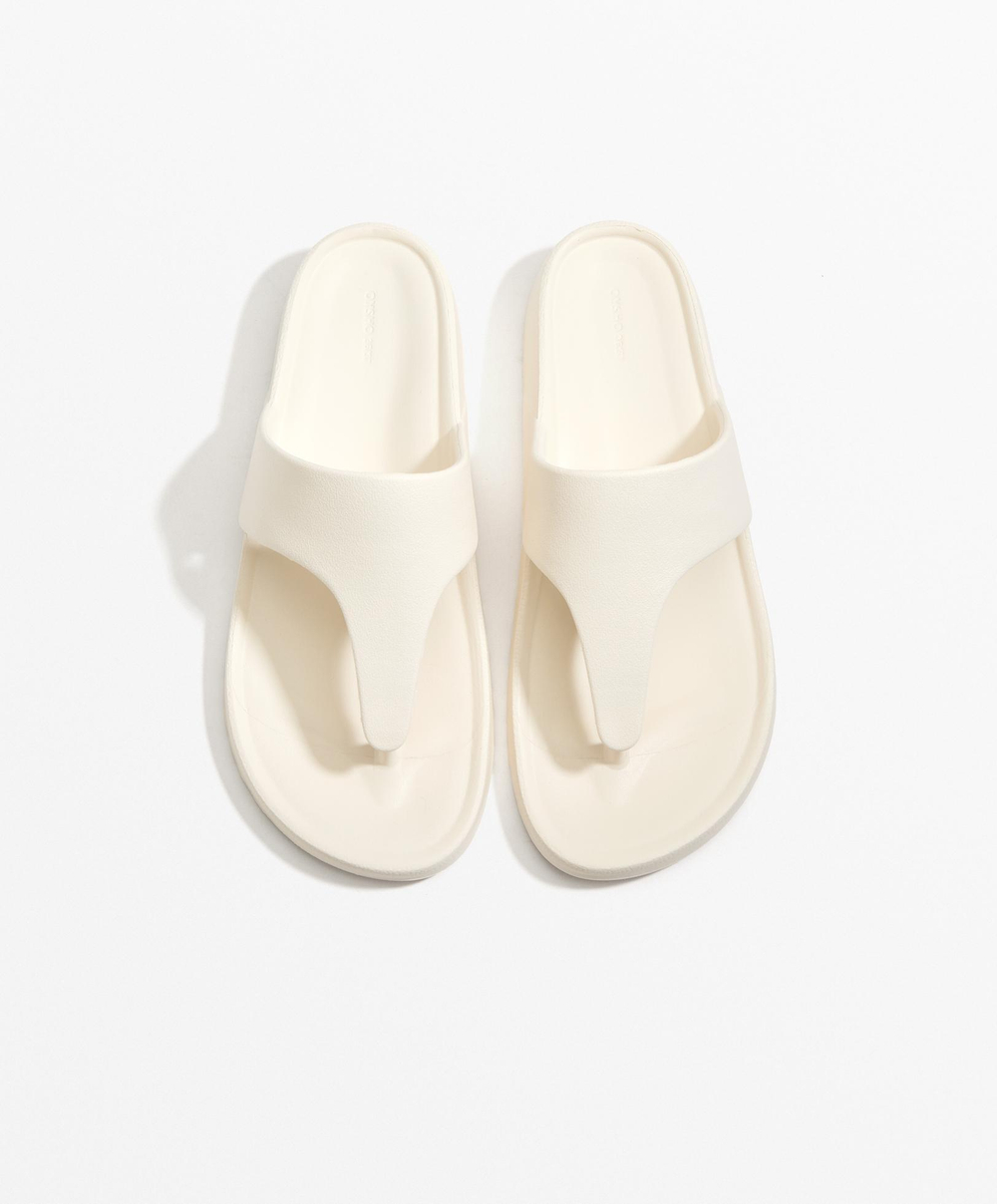 Oysho Пляжные шлепанцы Т-образной формы, белый