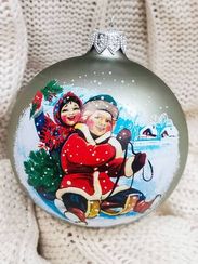 Стеклянный шар Дети на санках 80 мм., Коломеев (КУ-80-214131)