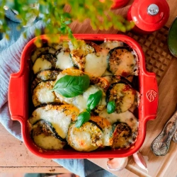 Квадратная форма для запекания 21см 1.1л Peugeot Red