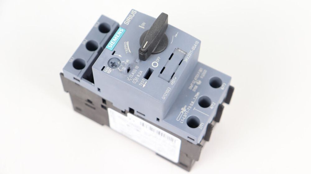 SIEMENS 3RV2011-0GA10