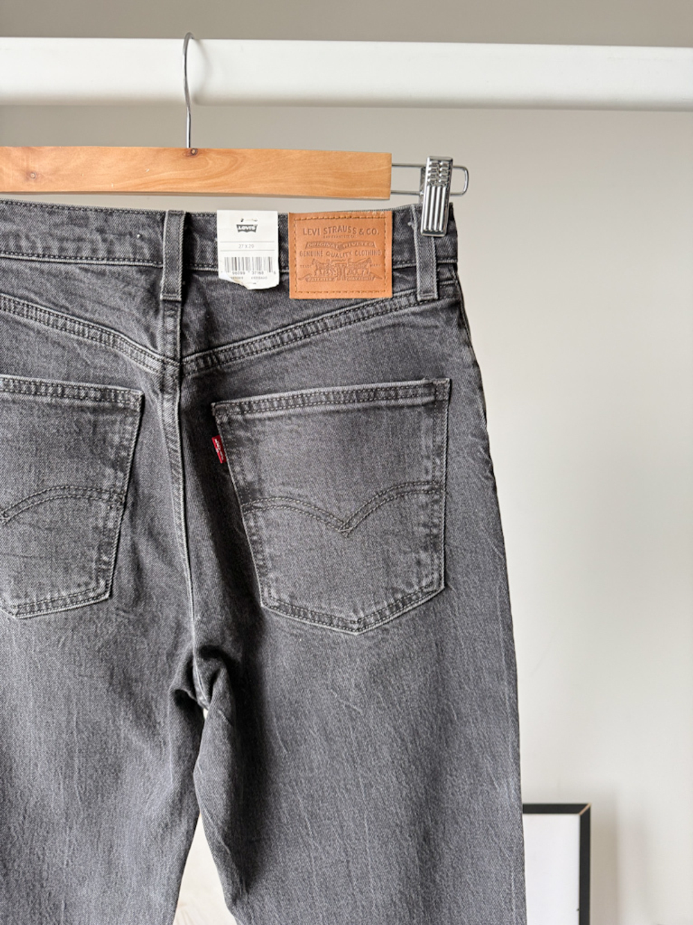 Новые джинсы Levis, S