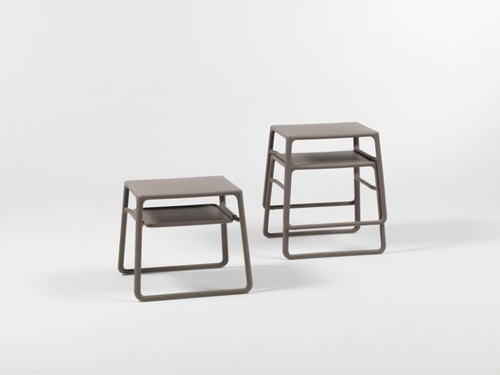 Столик пластиковый для лежака Pop