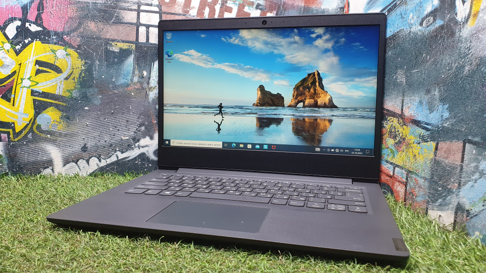Ноутбук Lenovo i7-10/8Gb/FHD/V15-IIL 82c500fxru/Windows 10