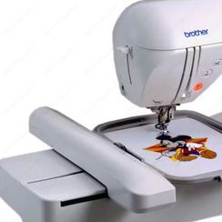 Вышивальная машина Brother Disney PE750D