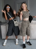 Костюм для девочки в сад топ и шорты