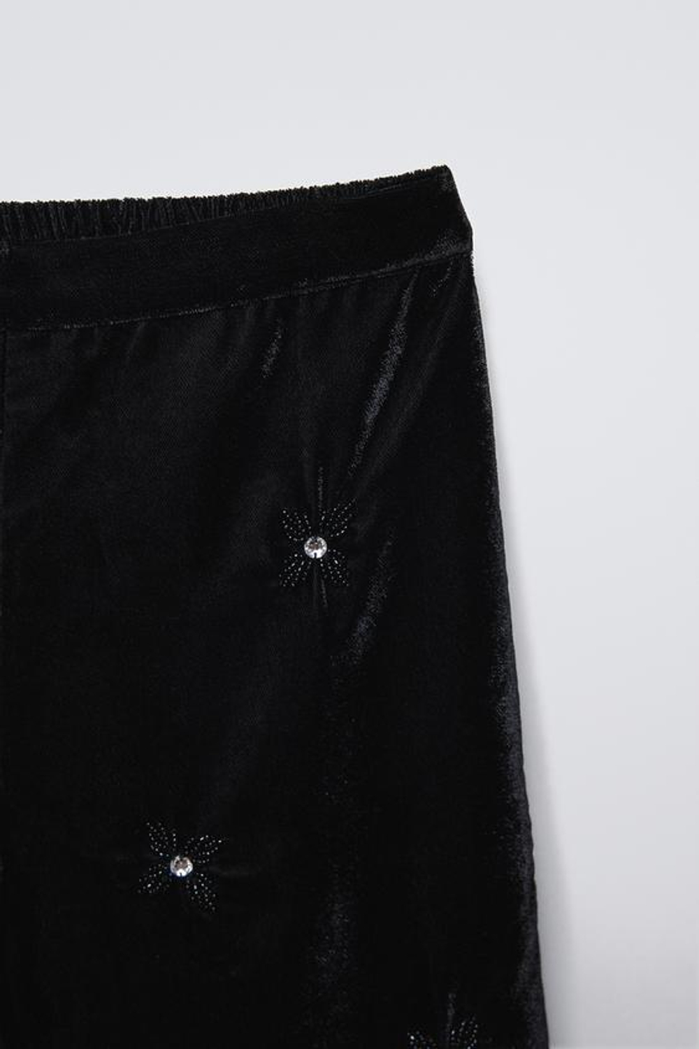 ZARA БАРХАТНЫЕ БРЮКИ С БУСИНАМИ, ЧЕРНЫЙ