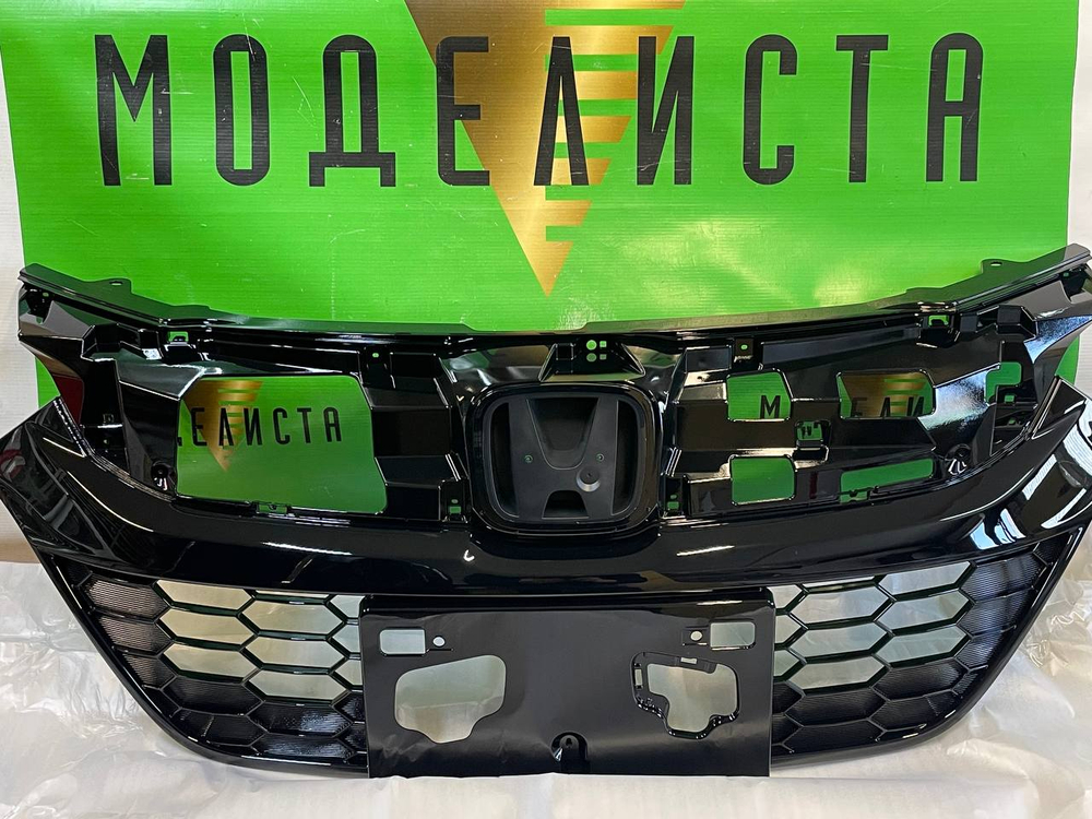 Решетка радиатора Vezel RS HONDA 71121T7AJ51