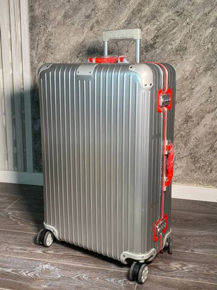 Чемодан Rimowa
