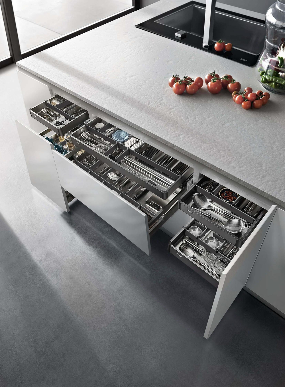 Ящик для инструментов СЕРИЯ L