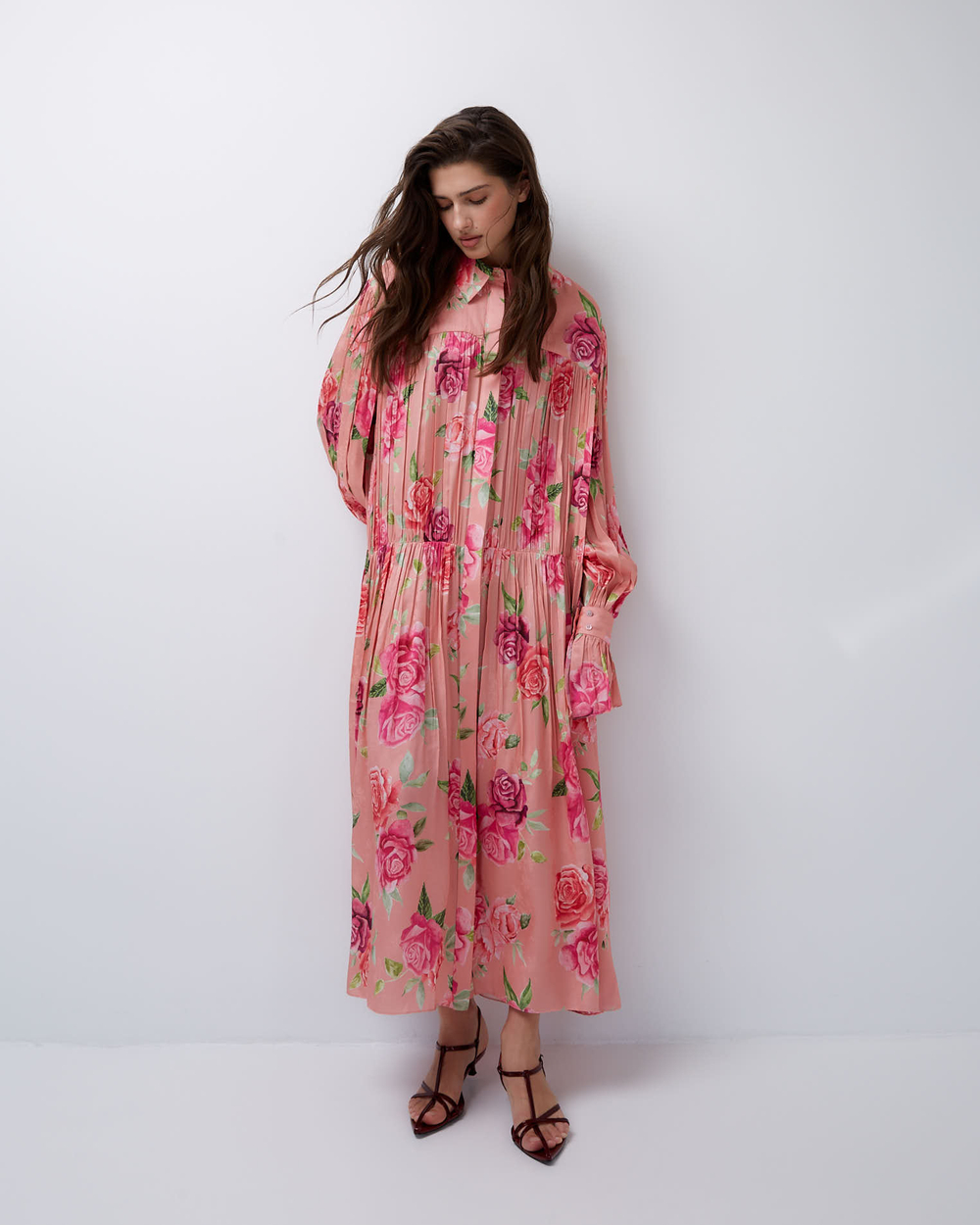 Платье-рубашка из вискозы розы розовый