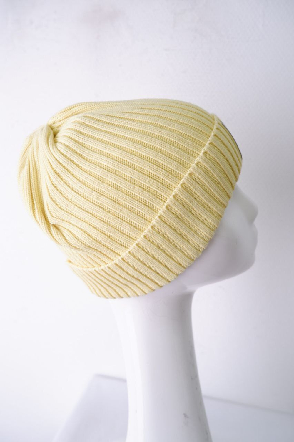 Шапка Futurino стильная