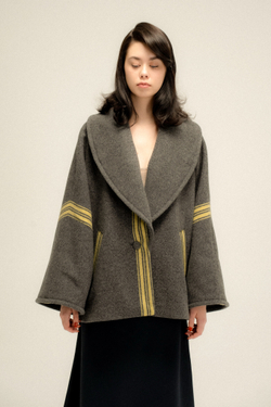 Пальто с широким воротом