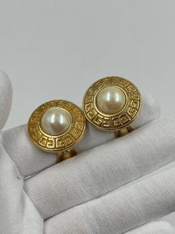 Клипсы с «жемчугом» Givenchy