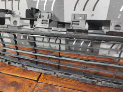 Решетка переднего бампера Renault Logan 2 12-18 Б/У Оригинал 622542439R